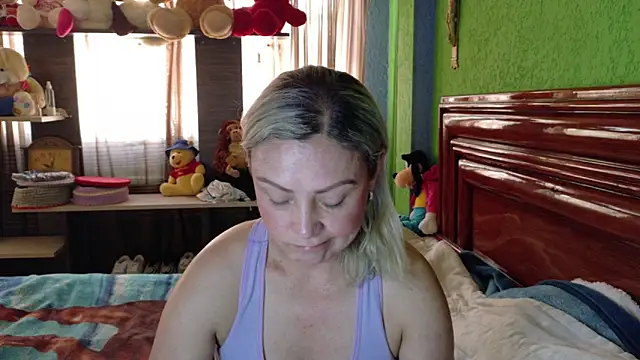  Charlize theron  online show from February 2026 05:22:01 PM