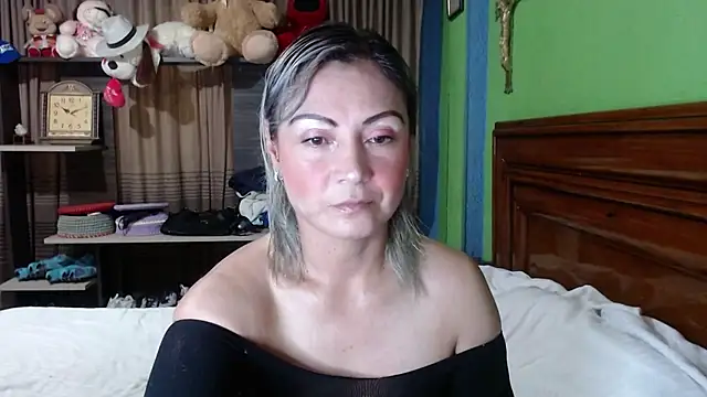  Charlize theron  online show from November 2025 11:41:01 PM