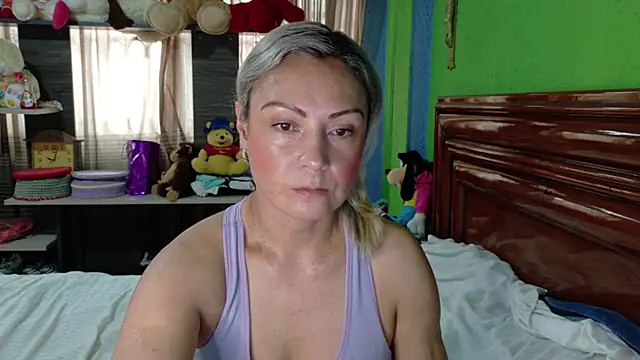  Charlize theron  online show from January 2026 08:57:01 PM