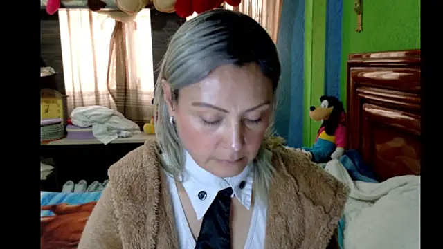  Charlize theron  online show from March 2026 08:21:02 PM