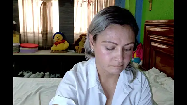  Charlize theron  online show from May 2026 08:40:02 PM