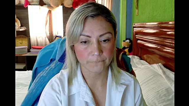  Charlize theron  online show from February 2026 05:02:02 PM