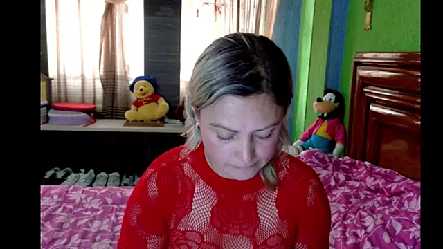  Charlize theron  online show from April 2026 08:26:01 PM