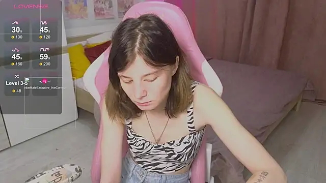 Snapshot of EllinEverly chatting on June 2026 09:16:01 PM EllinEverly online show from June 2026 09:16:01 PM