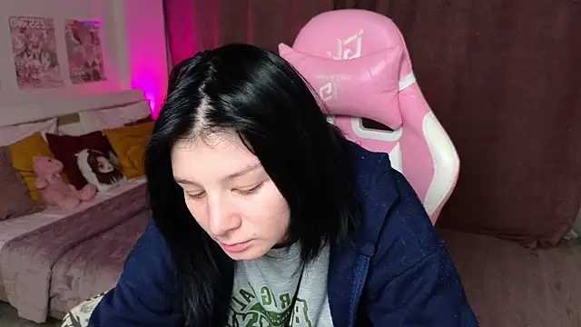 EllinEverly online show from February 2026 09:21:01 PM