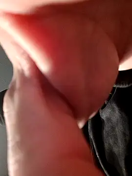 J3tbl4ck online show from November 2025 04:01:02 PM