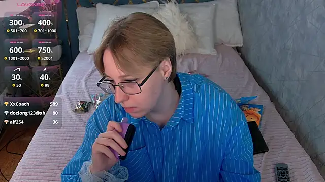 AlexandraGreen online show from July 2026 04:09:01 AM