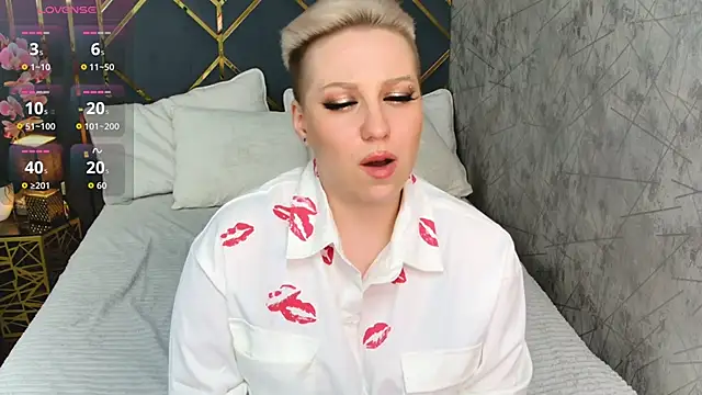 AlexandraGreen online show from November 2025 09:37:01 PM