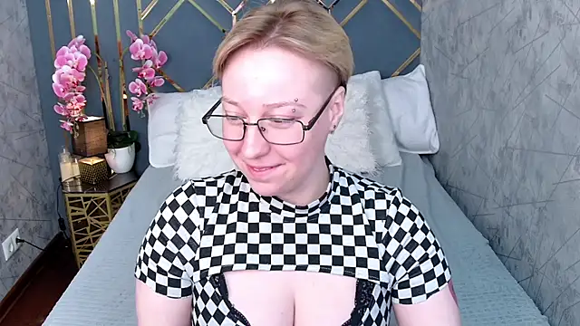 AlexandraGreen online show from March 2026 11:46:01 PM