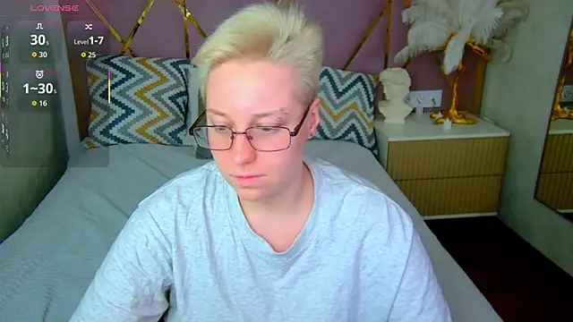 AlexandraGreen online show from November 2025 09:19:02 PM