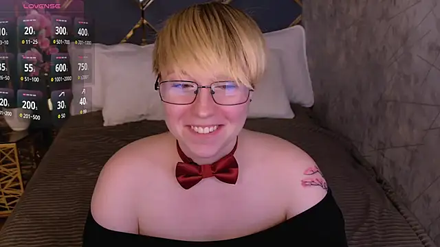 AlexandraGreen online show from May 2026 09:10:02 PM