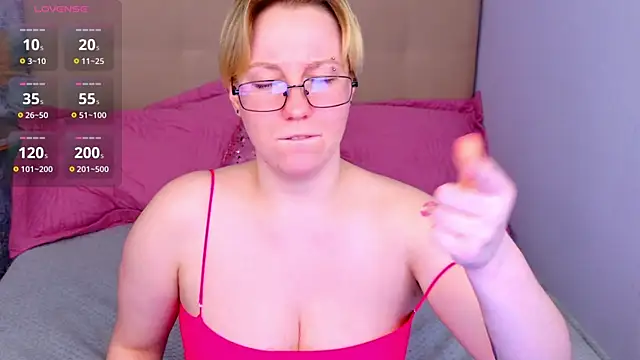 AlexandraGreen online show from May 2026 10:41:01 PM