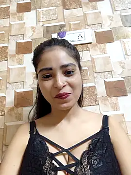 QUEEN-ADITI online show from October 2025 03:24:01 PM