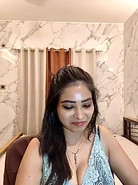 QUEEN-ADITI online show from March 2026 02:04:02 AM