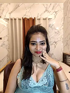 QUEEN-ADITI online show from March 2026 05:40:02 PM