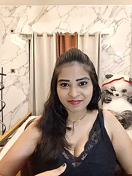 QUEEN-ADITI online show from March 2026 05:47:02 PM