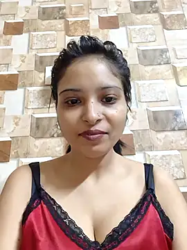 QUEEN-ADITI online show from December 2025 03:36:01 PM