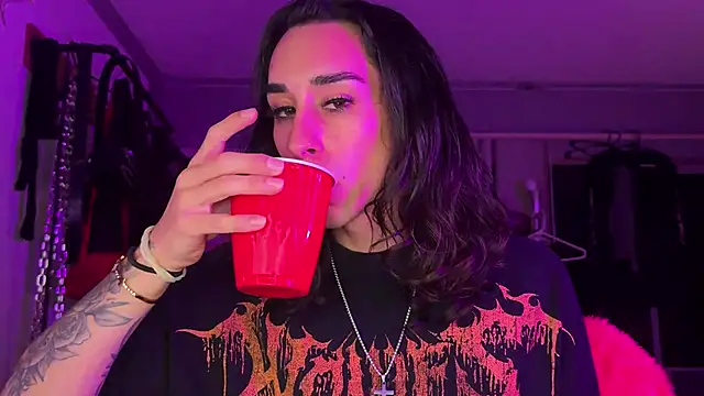 xoFrankie online show from October 2025 02:34:02 AM