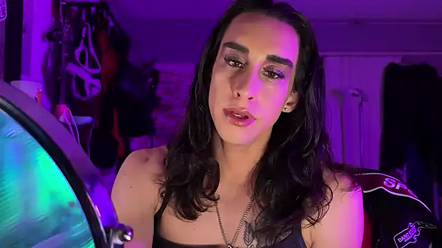 xoFrankie online show from January 2026 01:42:01 AM