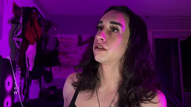 xoFrankie online show from December 2025 05:02:02 AM