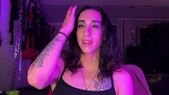 xoFrankie online show from October 2025 04:44:01 AM