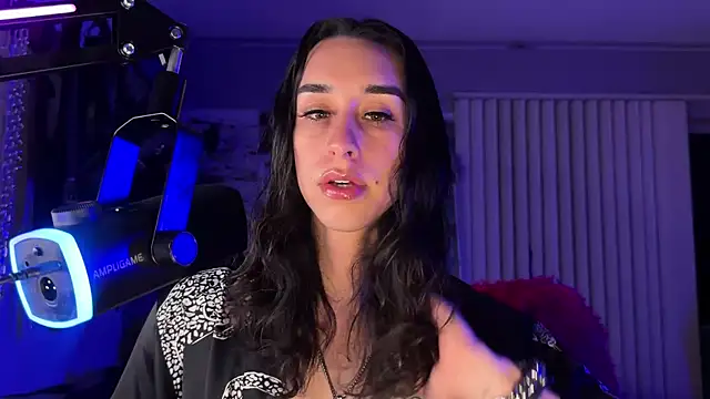 xoFrankie online show from April 2026 04:03:01 AM