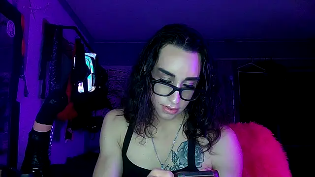 xoFrankie online show from November 2025 01:54:01 AM