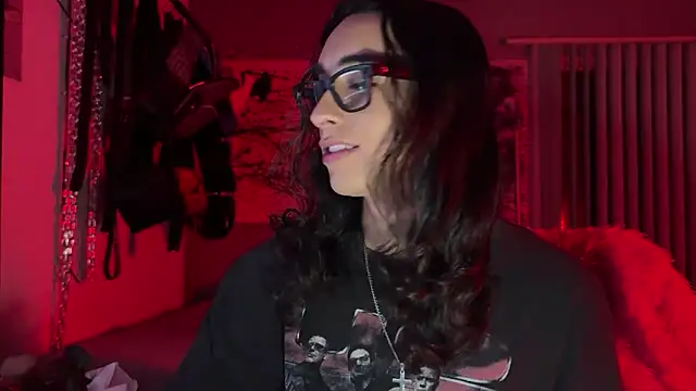 xoFrankie online show from March 2026 03:17:02 AM