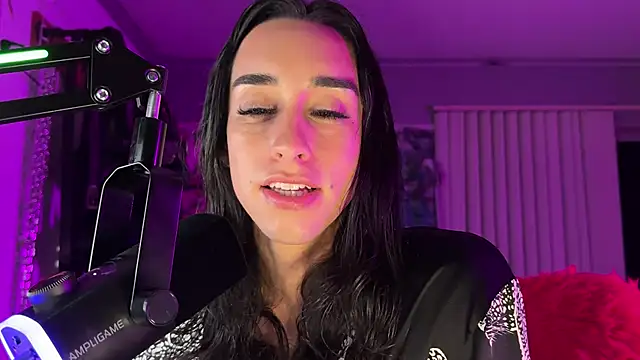 xoFrankie online show from April 2026 07:34:01 AM