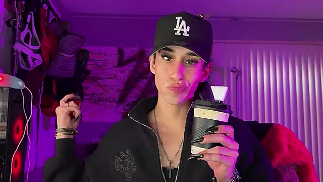 xoFrankie online show from January 2026 11:41:02 PM