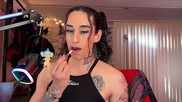 xoFrankie online show from June 2026 11:42:01 PM