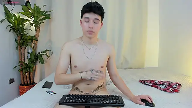 mrhot night online show from April 2026 11:01:01 PM