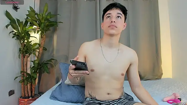 mrhot night online show from May 2026 11:27:01 AM