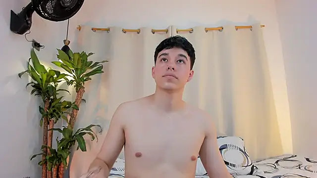 mrhot night online show from April 2026 11:44:01 PM