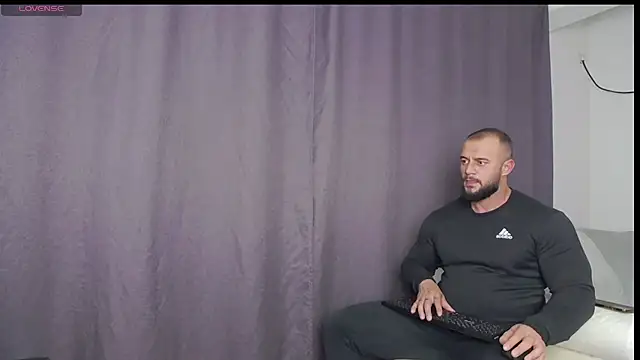 Snapshot of RickyMiami1 chatting on October 2025 07:04:02 PM RickyMiami1 online show from October 2025 07:04:02 PM