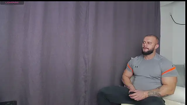 RickyMiami1 online show from November 2025 06:01:01 PM