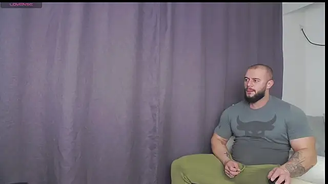 RickyMiami1 online show from December 2025 08:21:01 PM