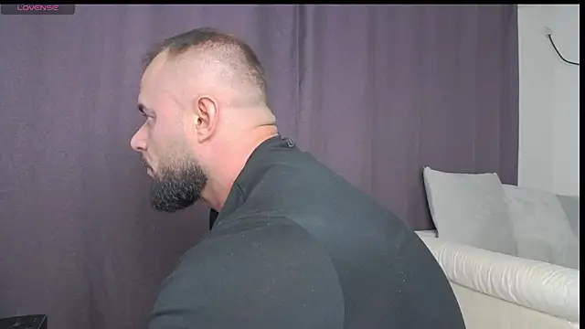 Snapshot of RickyMiami1 chatting on October 2025 08:01:01 PM RickyMiami1 online show from October 2025 08:01:01 PM