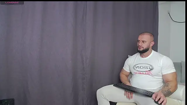 RickyMiami1 online show from November 2025 08:24:02 PM