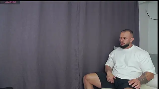 Snapshot of RickyMiami1 chatting on September 2025 07:28:02 PM RickyMiami1 online show from September 2025 07:28:02 PM