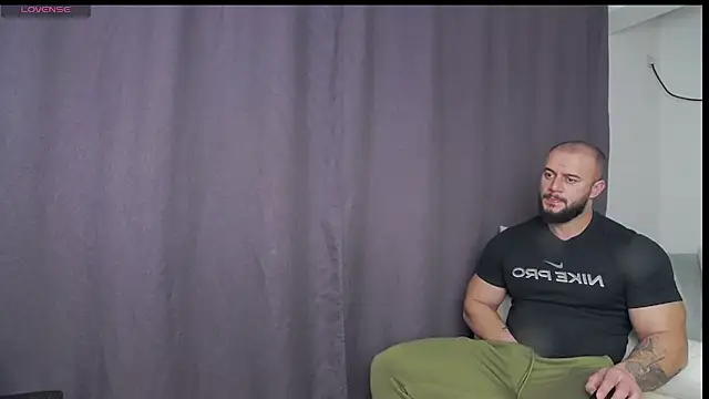 RickyMiami1 online show from November 2025 06:52:02 PM