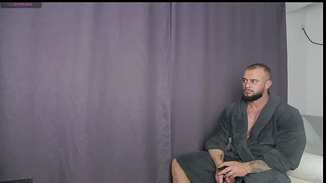 Snapshot of RickyMiami1 chatting on October 2025 09:38:02 PM RickyMiami1 online show from October 2025 09:38:02 PM