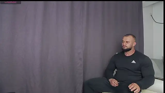 Snapshot of RickyMiami1 chatting on October 2025 07:47:02 PM RickyMiami1 online show from October 2025 07:47:02 PM