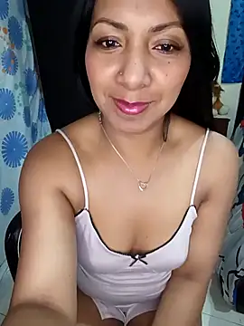 Snapshot of pocahontas_nex chatting on December 2025 12:33:02 AM pocahontas nex online show from December 2025 12:33:02 AM