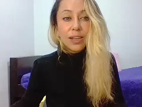 leah susman online show from September 2025 01:55:02 AM