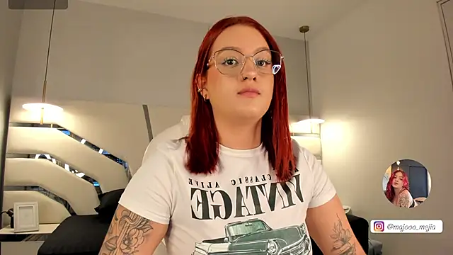 Julieth Rojas online show from September 2025 04:28:02 AM