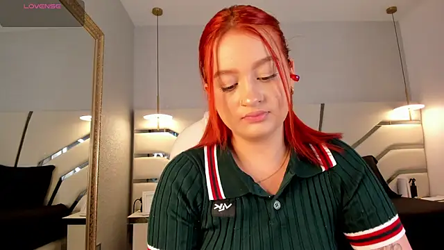 Julieth Rojas online show from September 2025 03:46:02 AM