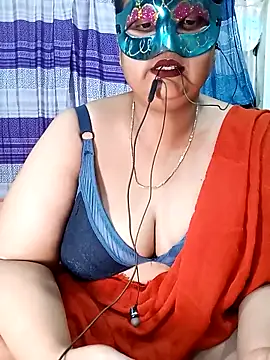 Snapshot of Tanisha-Chy chatting on May 2026 05:39:02 PM Tanisha-Chy online show from May 2026 05:39:02 PM