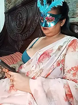 Snapshot of Tanisha-Chy chatting on July 2026 05:48:02 PM Tanisha-Chy online show from July 2026 05:48:02 PM