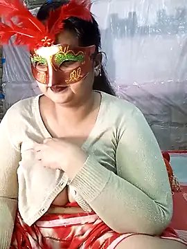 Tanisha-Chy online show from December 2025 05:30:01 PM